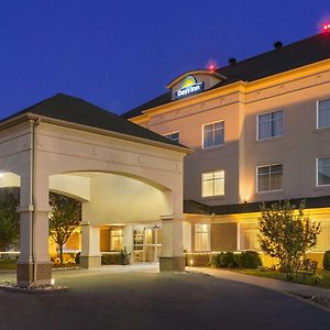Days Inn By Wyndham Ottawa Airport